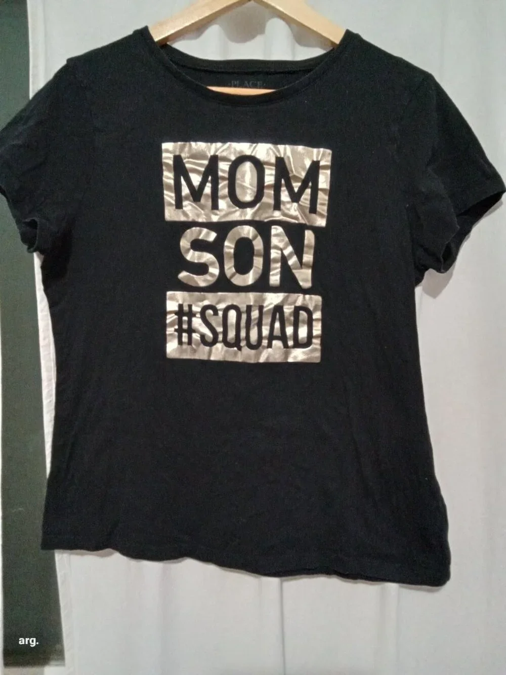 The Children's Place Boys Graphic T‑Shirt – MOM SON #SQUAD – Used, LG boys' size